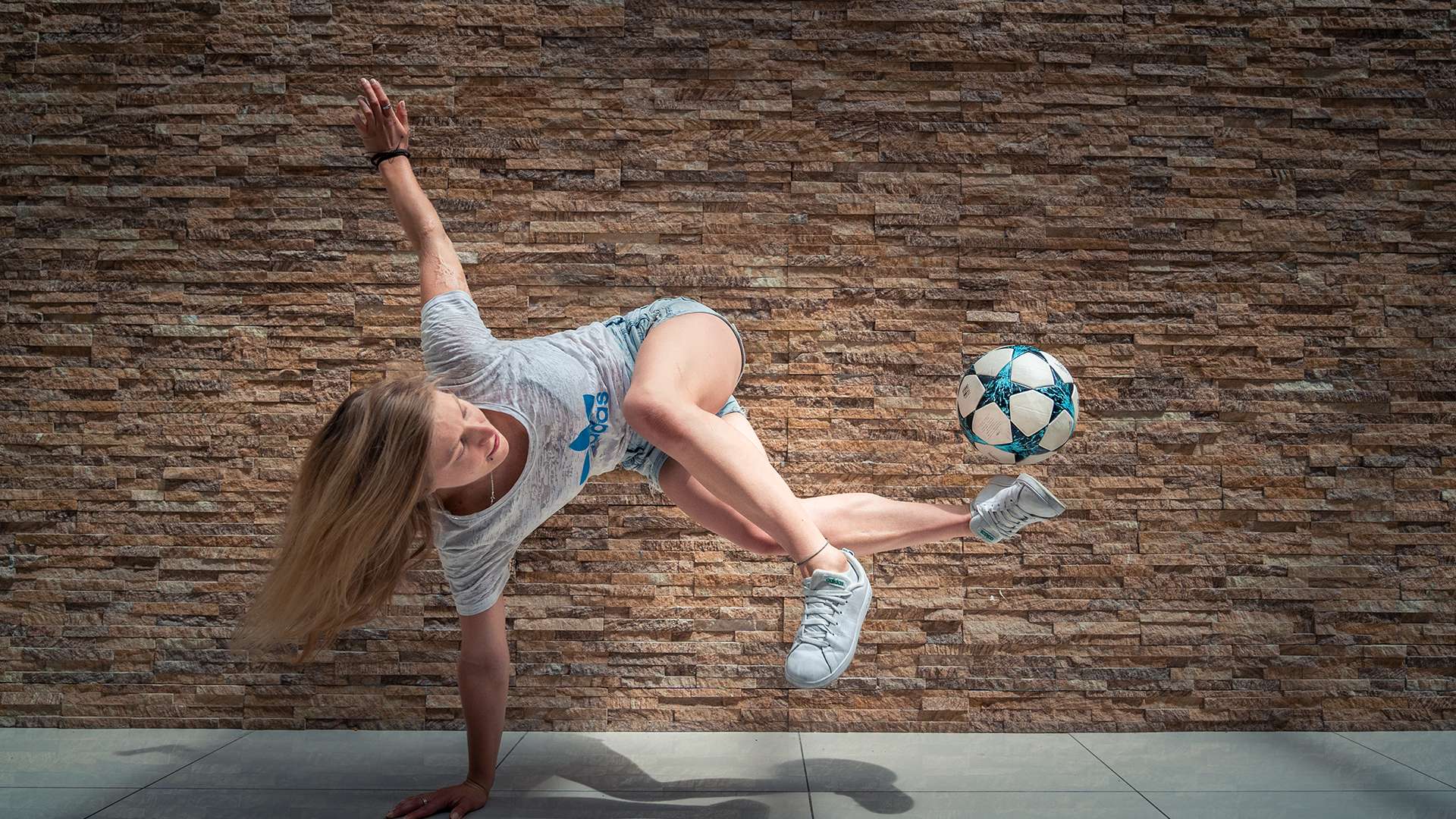 孙兴慜和小 孙兴慜和小